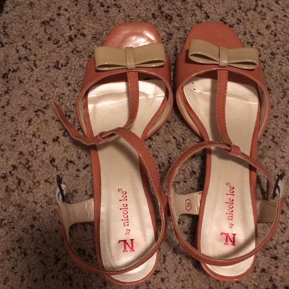 N by Nicole Lee orange strap heels size 9